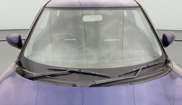 2022 Maruti Swift VXI AMT, Petrol, Automatic, 39,660 km, Front Windshield