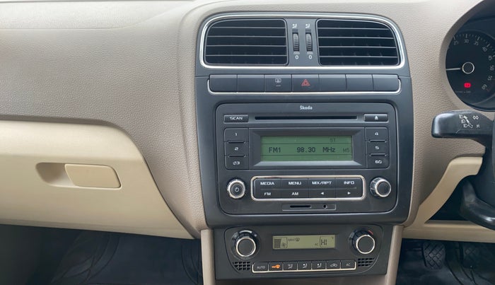 2013 Skoda Rapid ELEGANCE 1.6 TDI CR MT, Diesel, Manual, 85,878 km, Air Conditioner