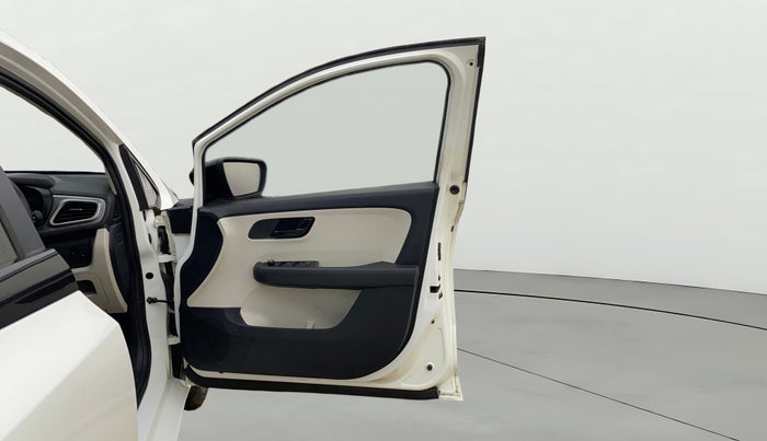 2022 Tata ALTROZ XT PETROL, Petrol, Manual, 10,104 km, RHS Front Door