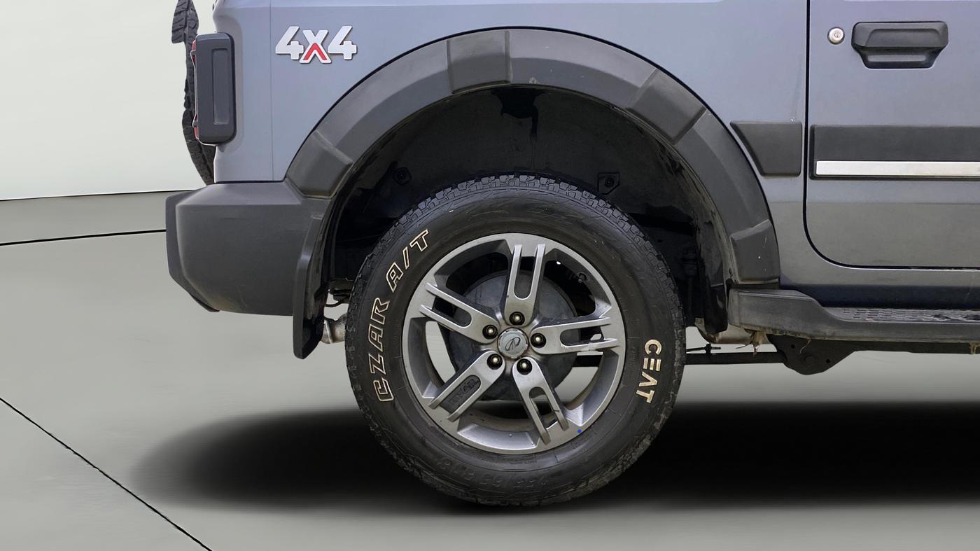 2021 Mahindra Thar LX D AT 4WD HT, Diesel, Automatic, 37,661 km, Right Rear Wheel