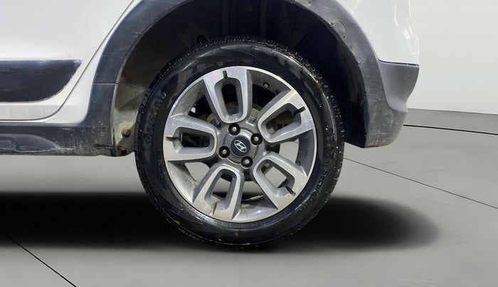 2015 Hyundai i20 Active 1.2 S, Petrol, Manual, 35,128 km, Left Rear Wheel