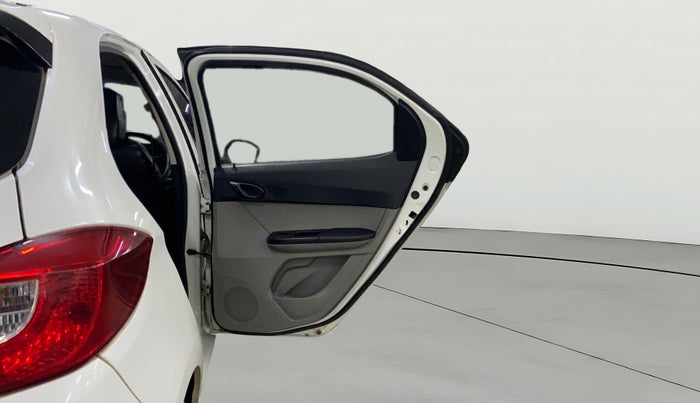 2019 Tata Tiago XM PETROL, CNG, Manual, 54,443 km, RHS Rear Door