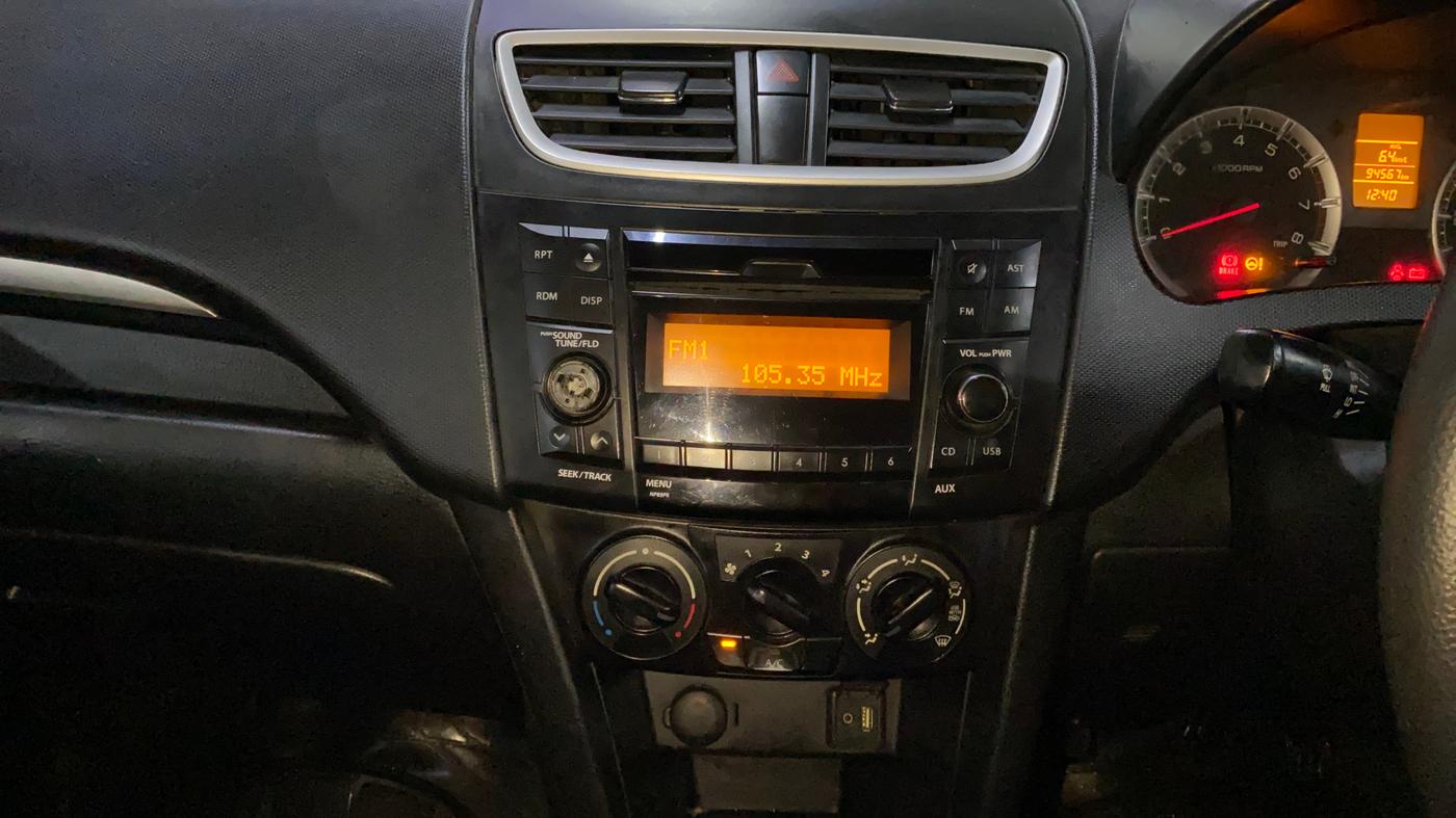 2016 Maruti Swift VXI, Petrol, Manual, 94,556 km, Air Conditioner