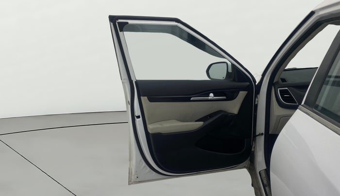 2020 KIA SELTOS HTX IVT 1.5 PETROL, Petrol, Automatic, 1,05,627 km, LHS Front Door