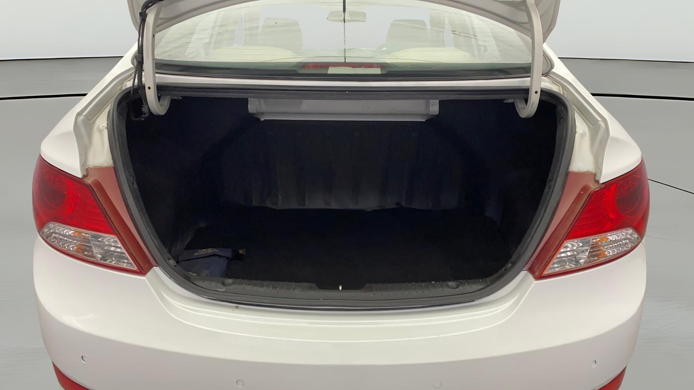 2013 Hyundai Verna FLUIDIC 1.6 VTVT EX, Petrol, Manual, 94,627 km, Boot Open Zoomed View