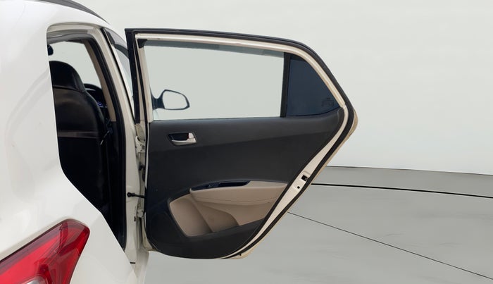 2014 Hyundai Grand i10 SPORTZ AT 1.2 KAPPA VTVT, Petrol, Automatic, 1,12,842 km, RHS Rear Door