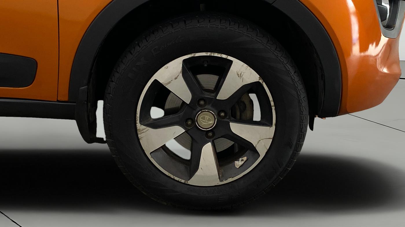 2018 Tata NEXON XZA PLUS PETROL, Petrol, Automatic, 91,451 km, Right Front Wheel