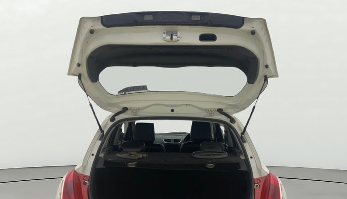 2016 Maruti Swift LXI, Petrol, Manual, 80,018 km, Boot Door Open