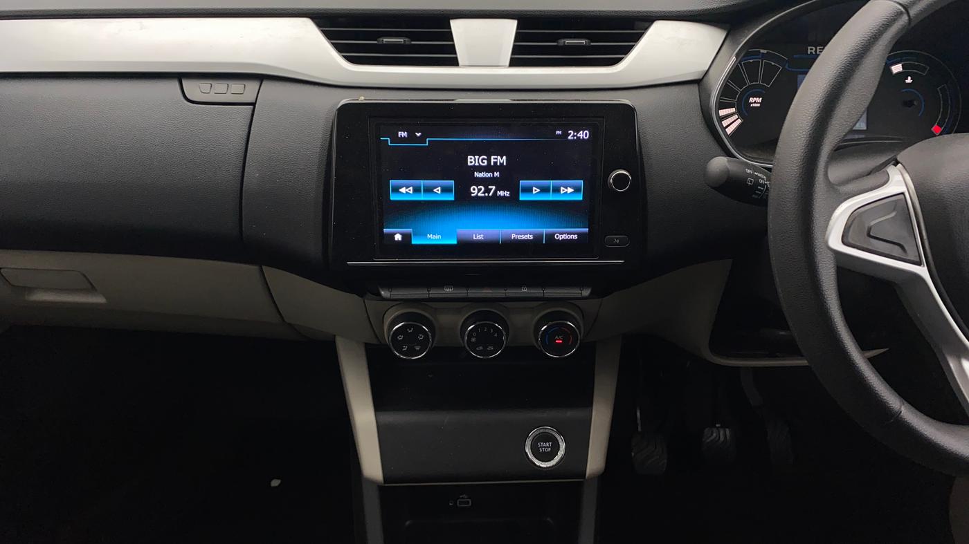 2019 Renault TRIBER RXZ, Petrol, Manual, 30,870 km, Air Conditioner