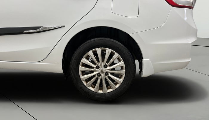 2015 Maruti Ciaz ZXI AT, Petrol, Automatic, 95,726 km, Left Rear Wheel