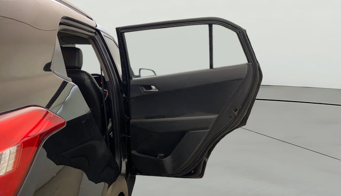 2016 Hyundai Creta SX PLUS AT 1.6 PETROL, Petrol, Automatic, 68,866 km, RHS Rear Door