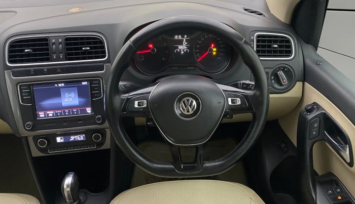 2020 Volkswagen Vento HIGHLINE PLUS 1.0L TSI AT, Petrol, Automatic, 92,609 km, Steering Wheel Close Up