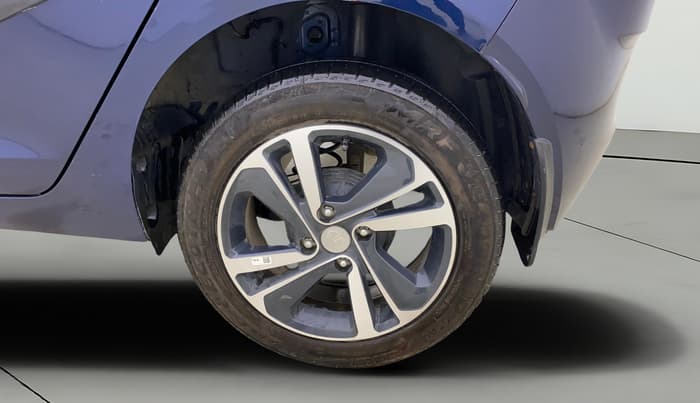 2024 Tata ALTROZ  XZ Plus (O) (S), Petrol, Manual, 12,400 km, Left Rear Wheel