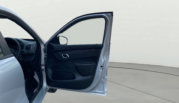 2018 Renault Kwid RXT 1.0 (O), Petrol, Manual, 30,108 km, RHS Front Door