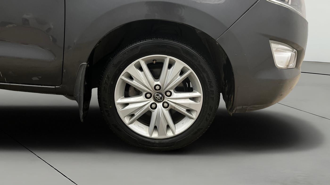 2019 Toyota Innova Crysta 2.7 ZX AT 7 STR, Petrol, Automatic, 66,049 km, Right Front Wheel