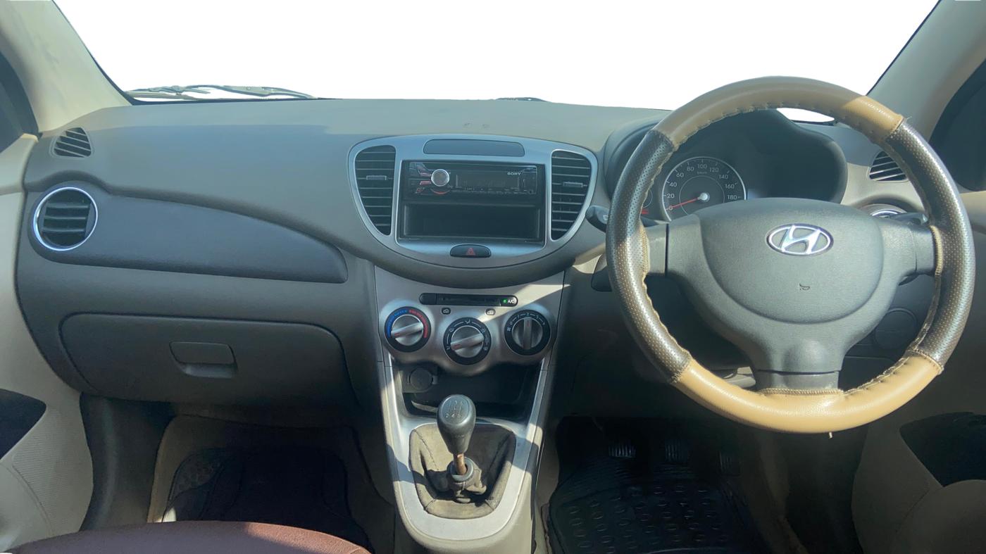 2013 Hyundai i10 MAGNA 1.2, Petrol, Manual, 55,606 km, Dashboard