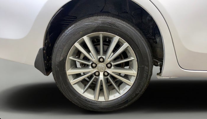 2015 Toyota Corolla Altis VL CVT PETROL, Petrol, Automatic, 81,290 km, Right Rear Wheel