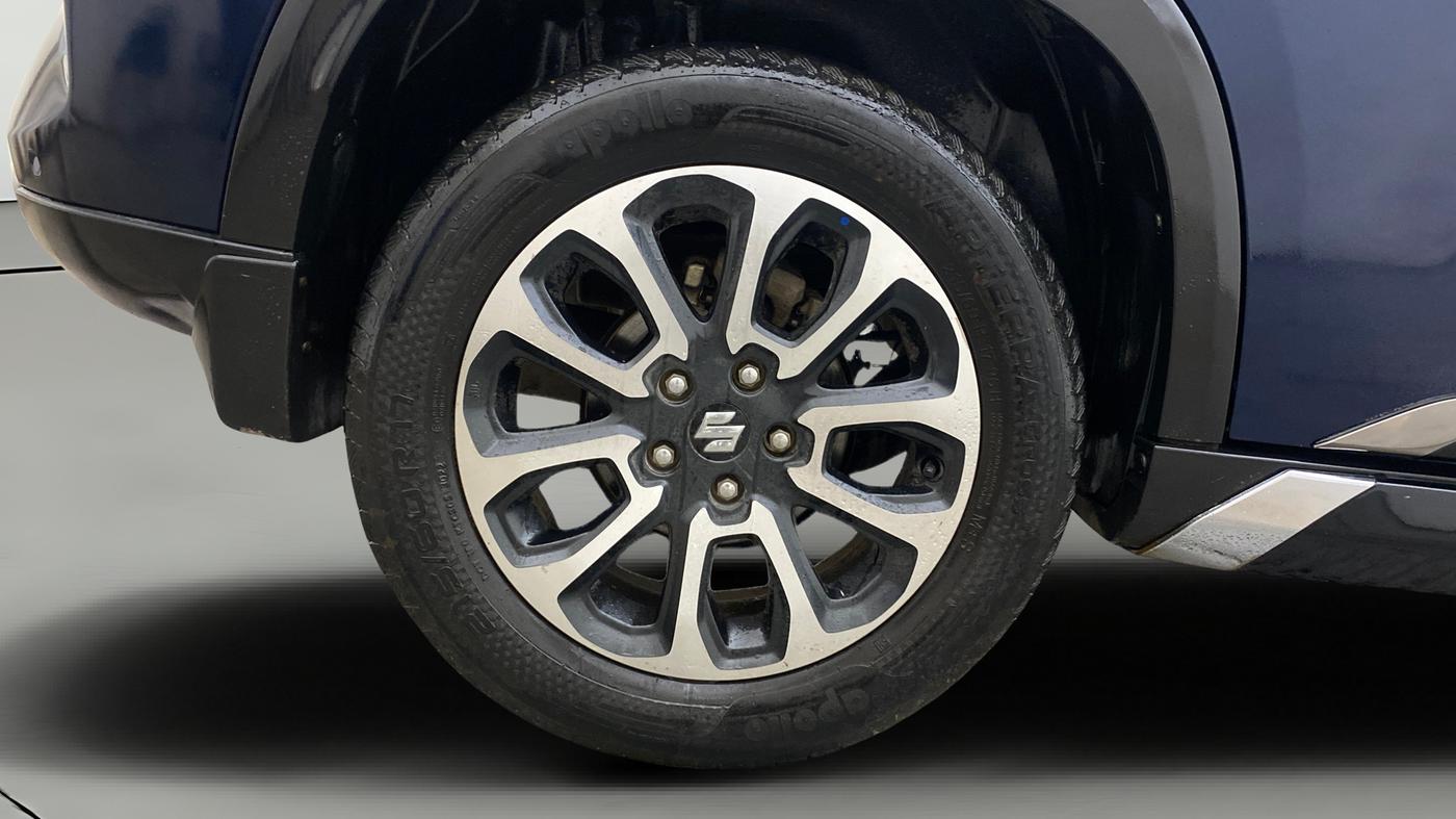 2022 Maruti Grand Vitara ALPHA SMART HYBRID AT, Petrol, Automatic, 91,661 km, Right Rear Wheel