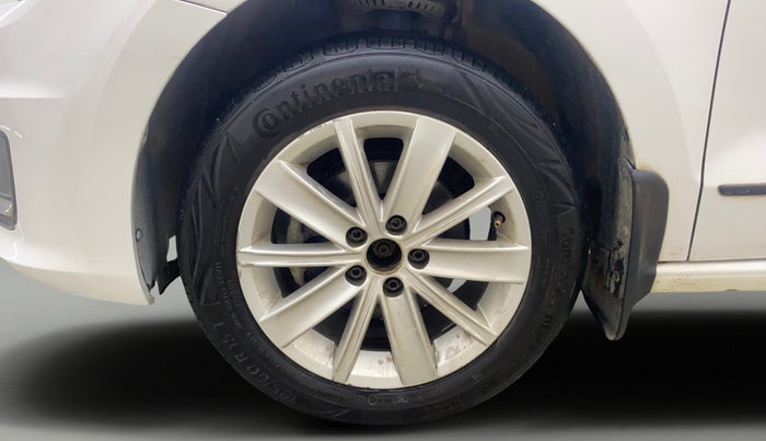2018 Volkswagen Vento HIGHLINE 1.6 MPI, Petrol, Manual, 50,960 km, Left Front Wheel