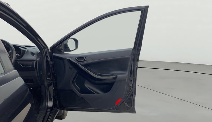 2022 Tata NEXON XZ PLUS (O) PETROL DARK EDITION, Petrol, Manual, 16,456 km, RHS Front Door