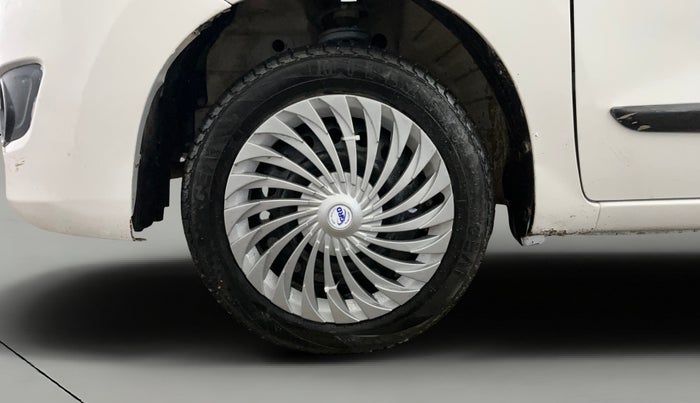 2017 Maruti Wagon R 1.0 VXI, Petrol, Manual, 37,964 km, Left Front Wheel