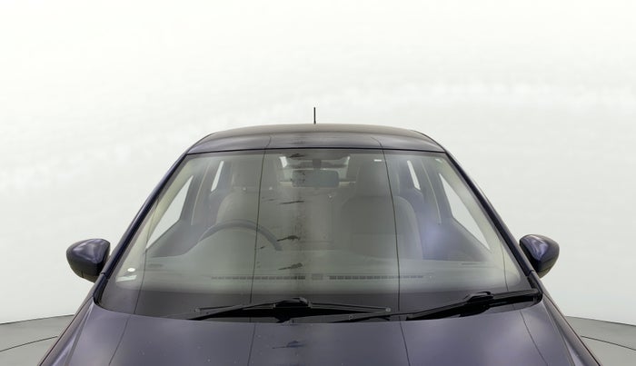 2015 Volkswagen Vento HIGHLINE 1.6 MPI, Petrol, Manual, 57,611 km, Front Windshield