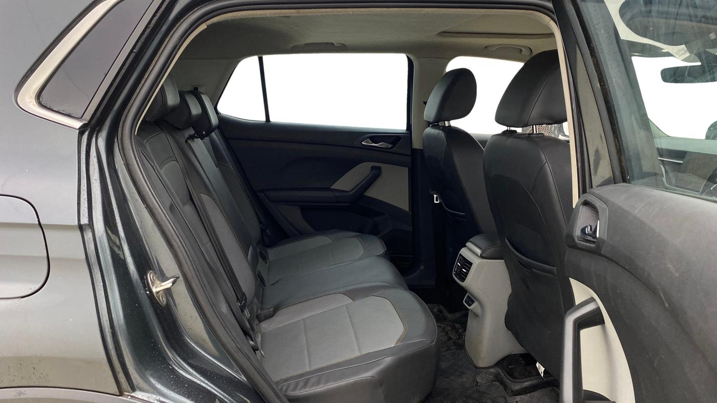 2021 Skoda KUSHAQ STYLE 1.5L TSI DSG, Petrol, Automatic, 87,206 km, Right Side Rear Door Cabin