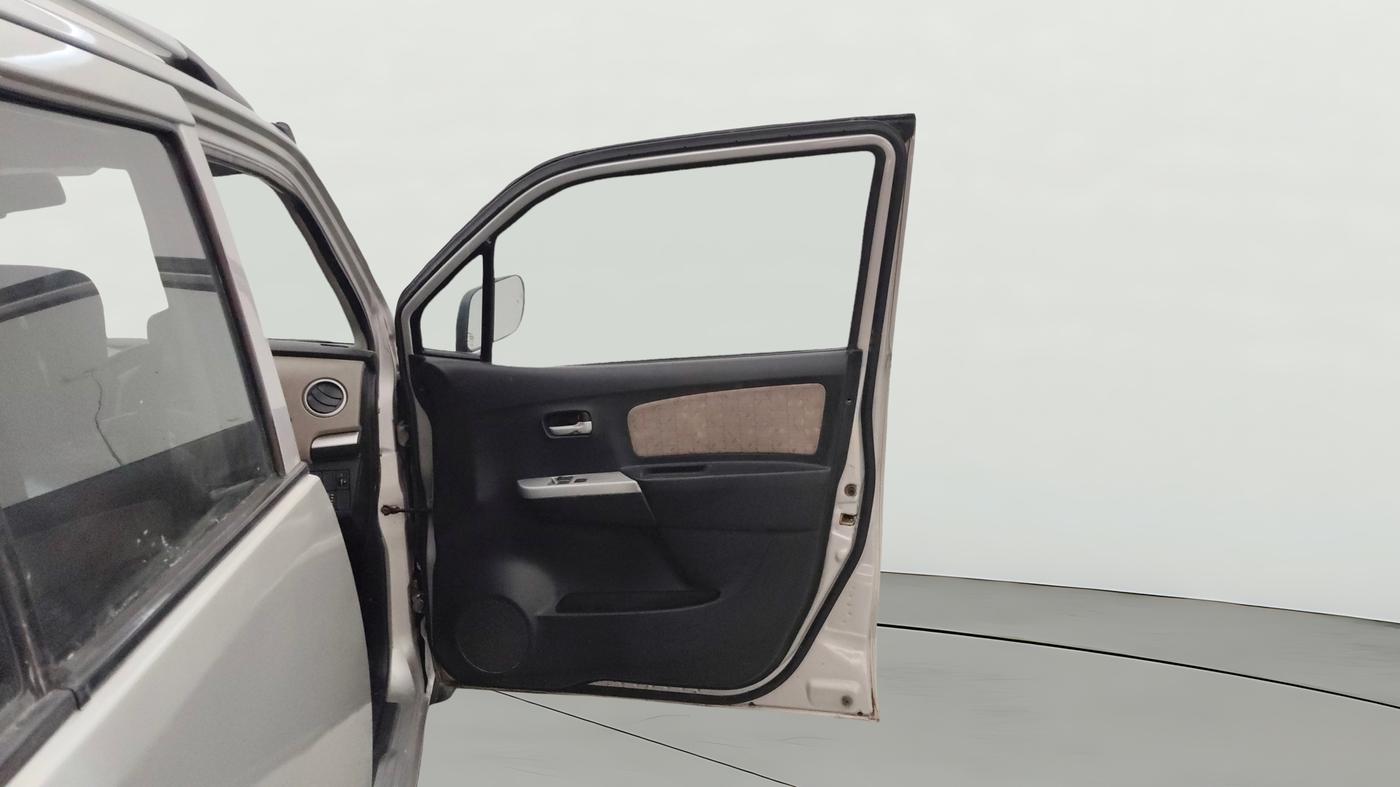 2015 Maruti Wagon R 1.0 LXI CNG, CNG, Manual, 84,773 km, RHS Front Door