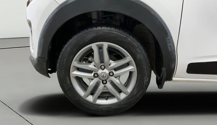 2022 Renault TRIBER RXZ, Petrol, Manual, 35,223 km, Left Front Wheel