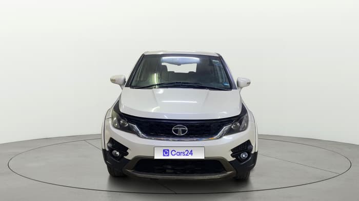 2017 Tata Hexa XM 4X2 7 STR, Diesel, Manual, 85,663 km, Front