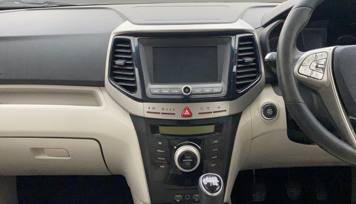 2021 Mahindra XUV300 W8 (O) 1.2 PETROL, Petrol, Manual, 1,10,613 km, Air Conditioner