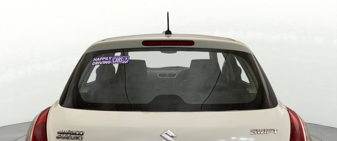 2015 Maruti Swift VXI, Petrol, Manual, 39,588 km, Rear Windshield