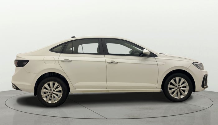 2022 Volkswagen VIRTUS HIGHLINE TSI 1.0 MT, Petrol, Manual, 61,366 km, Right Side View