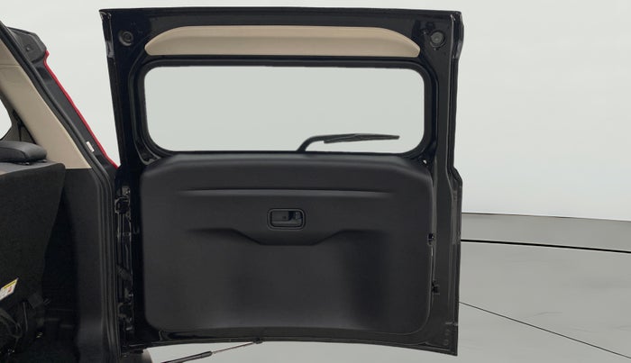 2023 Mahindra SCORPIO-N Z8 PETROL AT 7 STR, Petrol, Automatic, 7,472 km, Boot Door Open