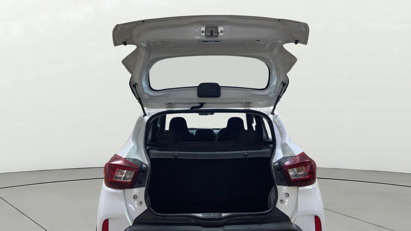 2022 Renault Kwid RXT 1.0 AMT, Petrol, Automatic, 13,134 km, Boot Door Open