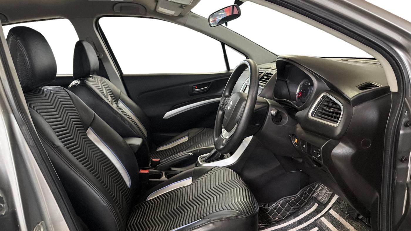 2021 Maruti S Cross ZETA AT 1.5, Petrol, Automatic, 67,879 km, Right Side Front Door Cabin
