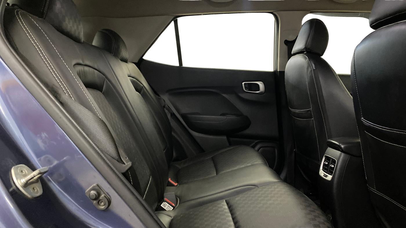2022 Hyundai VENUE S 1.2, Petrol, Manual, 96,176 km, Right Side Rear Door Cabin