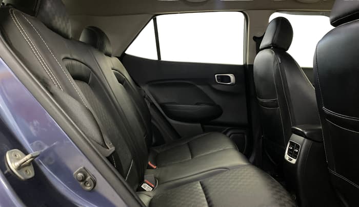 2022 Hyundai VENUE S 1.2, Petrol, Manual, 96,176 km, Right Side Rear Door Cabin