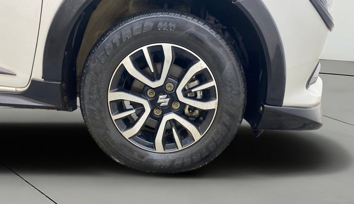 2024 Maruti Swift VXi (O), Petrol, Manual, 21,424 km, Right Front Wheel