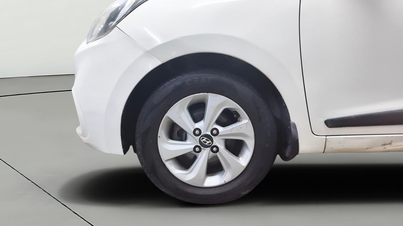 2017 Hyundai Xcent SX 1.2, CNG, Manual, 98,544 km, Left Front Wheel