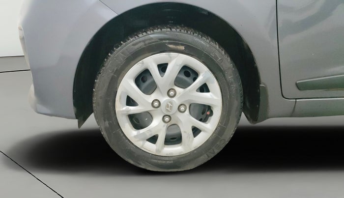 2017 Hyundai Grand i10 SPORTZ (O) 1.2 KAPPA VTVT, Petrol, Manual, 95,064 km, Left Front Wheel