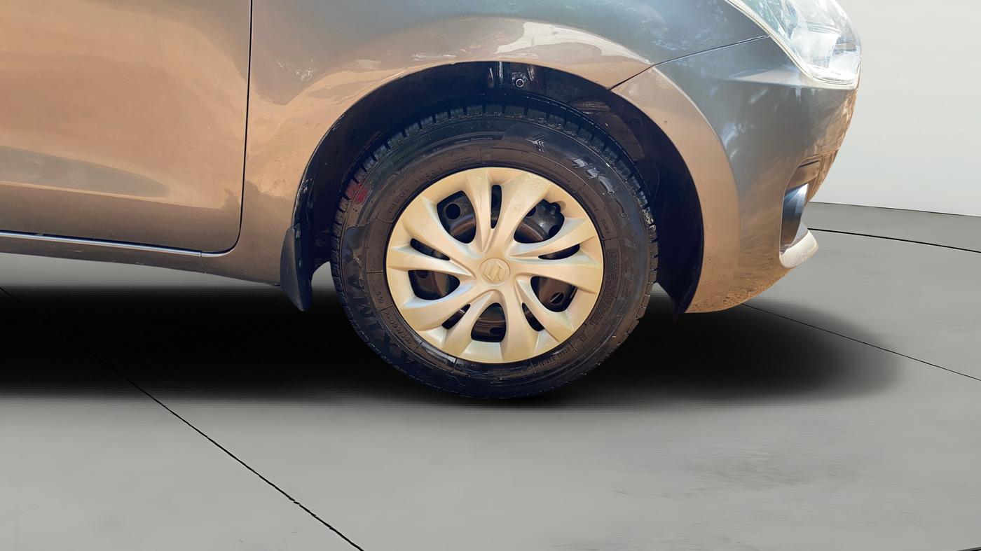 2018 Maruti Swift VXI AMT, Petrol, Automatic, 80,076 km, Right Front Wheel