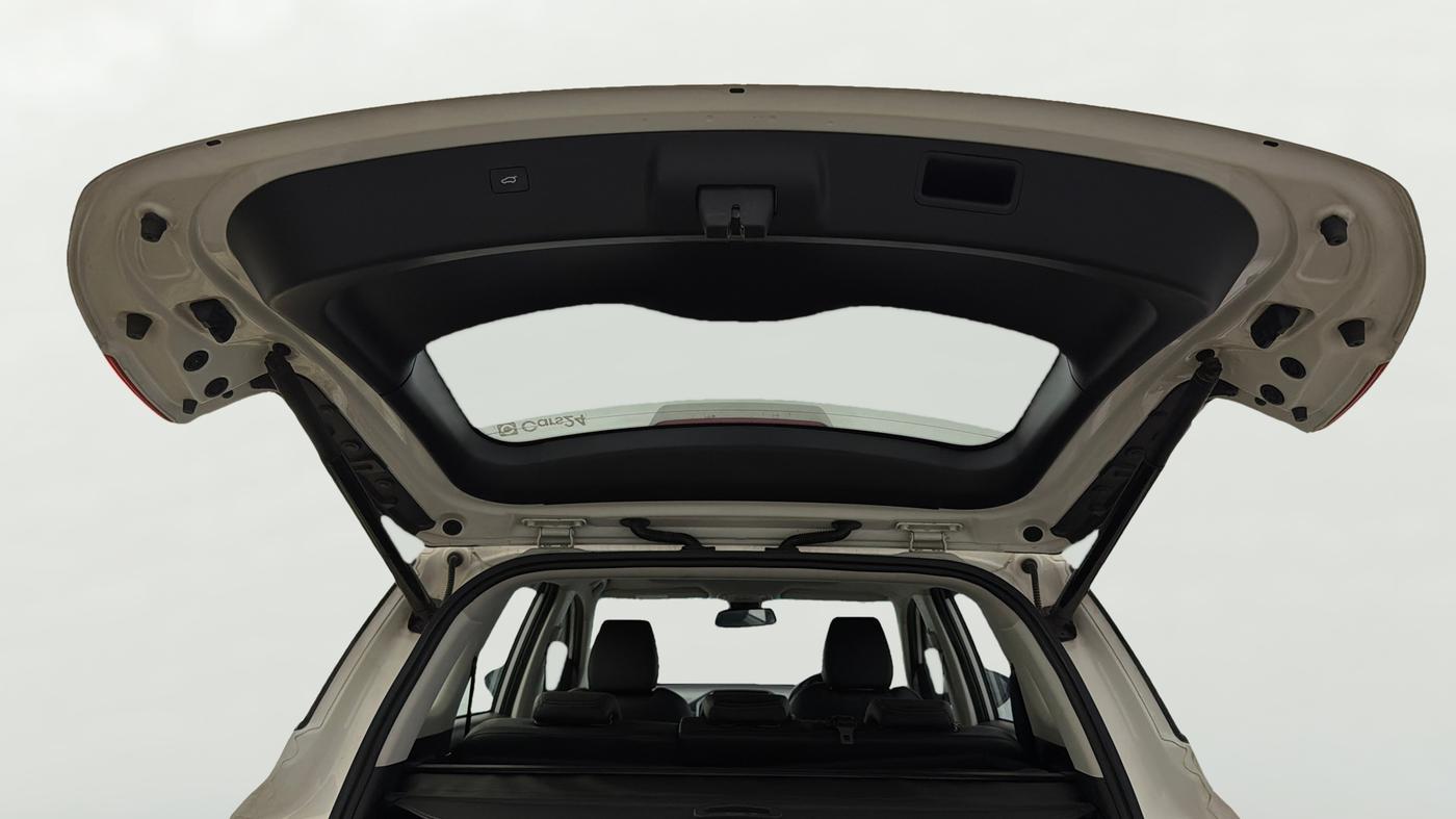 2019 MG HECTOR SHARP HYBRID 1.5 PETROL, Petrol, Manual, 1,04,650 km, Boot Door Open