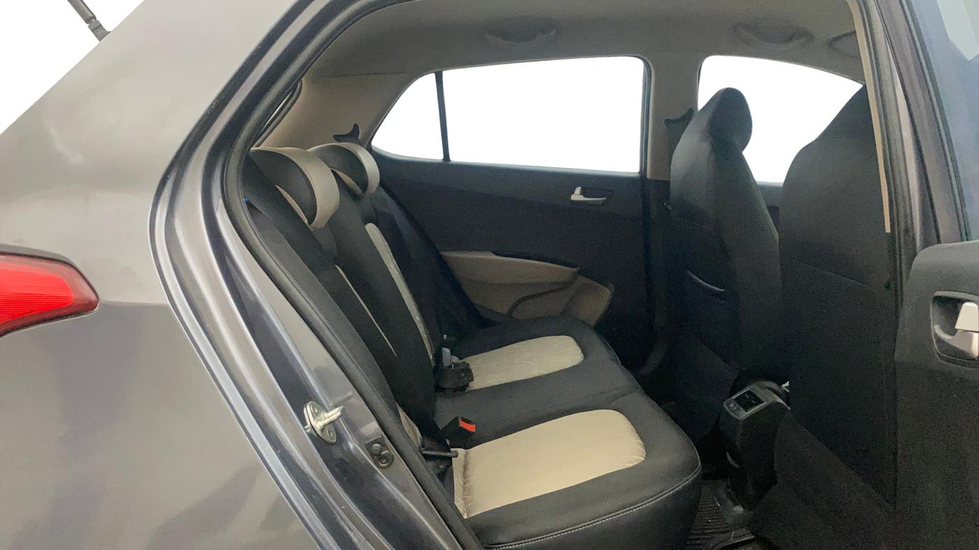 2015 Hyundai Grand i10 ASTA 1.2 KAPPA VTVT, Petrol, Manual, 58,314 km, Right Side Rear Door Cabin