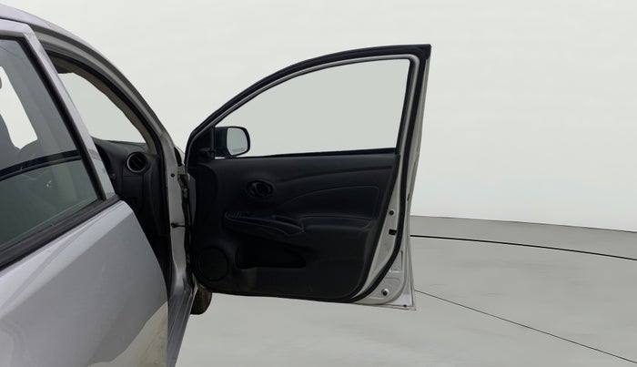 2017 Nissan Sunny XE D, Diesel, Manual, 86,028 km, RHS Front Door