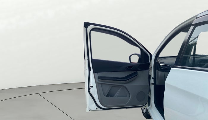 2023 Tata Tiago XT CNG, CNG, Manual, 71,795 km, LHS Front Door