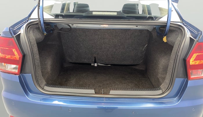 2016 Volkswagen Ameo HIGHLINE1.2L, Petrol, Manual, 68,683 km, Boot Open Zoomed View