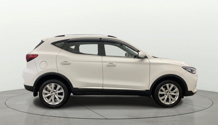 2022 MG ASTOR SUPER EX 1.5 MT, Petrol, Manual, 44,245 km, Right Side View