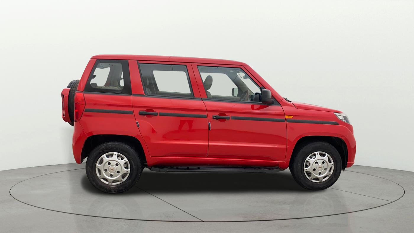 2021 Mahindra BOLERO NEO N 4, Diesel, Manual, 40,306 km, Right Side View