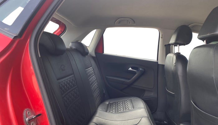 2017 Volkswagen Polo COMFORTLINE 1.2L, Petrol, Manual, 35,229 km, Right Side Rear Door Cabin